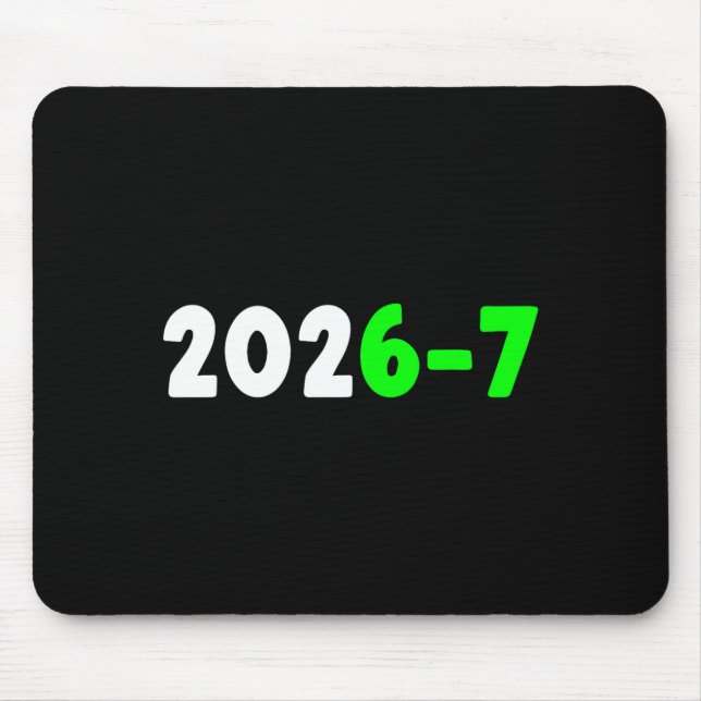 Rolig 67 Nyår 2026 Grafik  Musmatta (Framsidan)