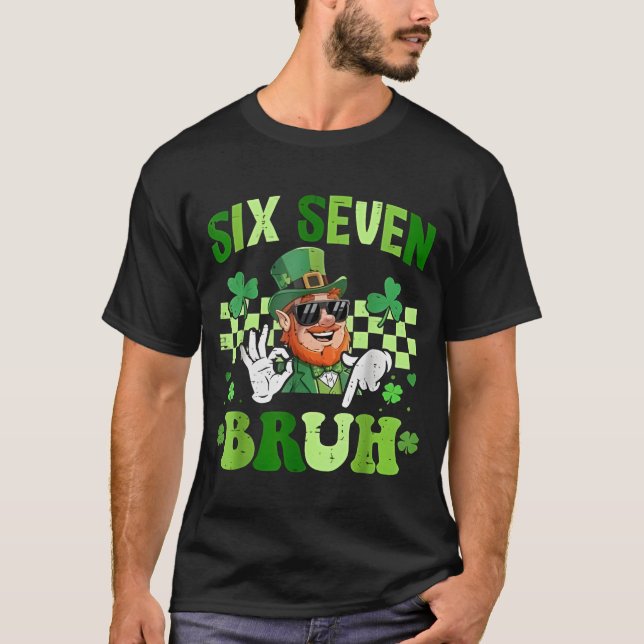 Rolig 67 St Patricks Day Dabbing Leprechaun Six Se T Shirt (Framsida)