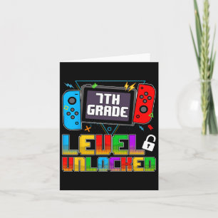 Rolig 7:e klass nivå upplåst gamers tillbaka till  kort
