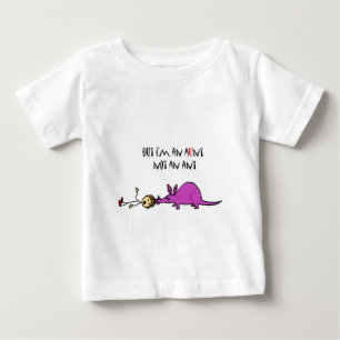 Rolig Aardvark som äter myratecknaden för moster T-shirt