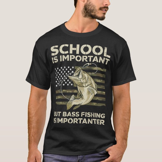 Rolig Abborrfiske Skolskämt  T Shirt (Framsida)