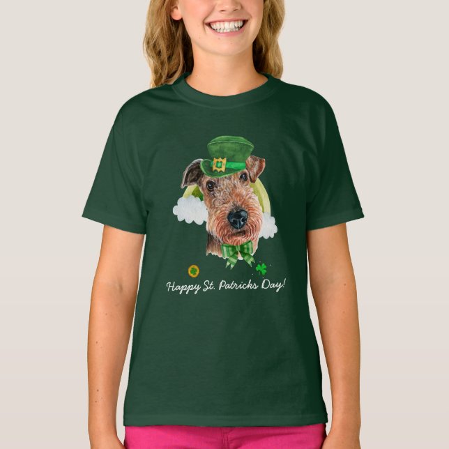 Rolig Airedale Terrier Guld St. Patricks Dag T Shirt (Framsida)