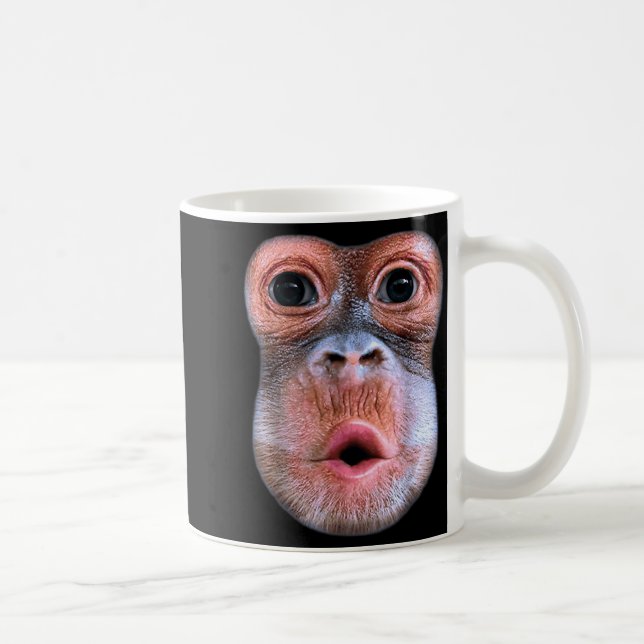 Rolig apa som blåser upp magen, apa blåser mage kaffemugg (Höger)