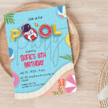Rolig astronaut poolparty födelsedag  inbjudningar<br><div class="desc">Elegant tropisk design Rolig astronaut poolparty födelsedag eller Sista dagen på skolan festinbjudan</div>
