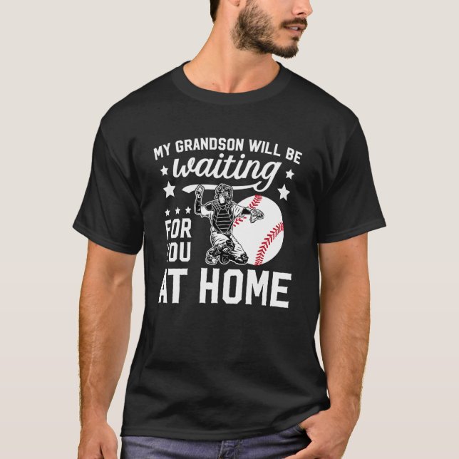 Rolig Basebollfångande Mormor Basebollfångare Gr T Shirt (Framsida)