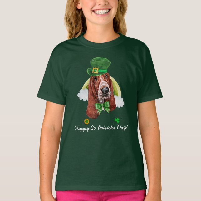 Rolig Basset Hound Guld St. Patricks Dag T Shirt (Framsida)