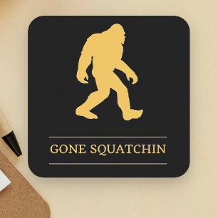 Rolig Big Foot Gone Squatchin Sasquatch Underlägg Papper Kvadrat