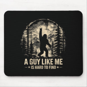 Rolig Big Foot Rock En Kille Som är Svår Att Hitta Musmatta