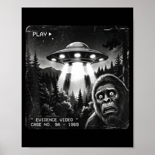 Rolig bigfoot-aliens ufo-retro bevis foto  poster