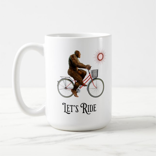 Rolig Bigfoot Cykeläventyr Retro Kaffemugg (Vänster)