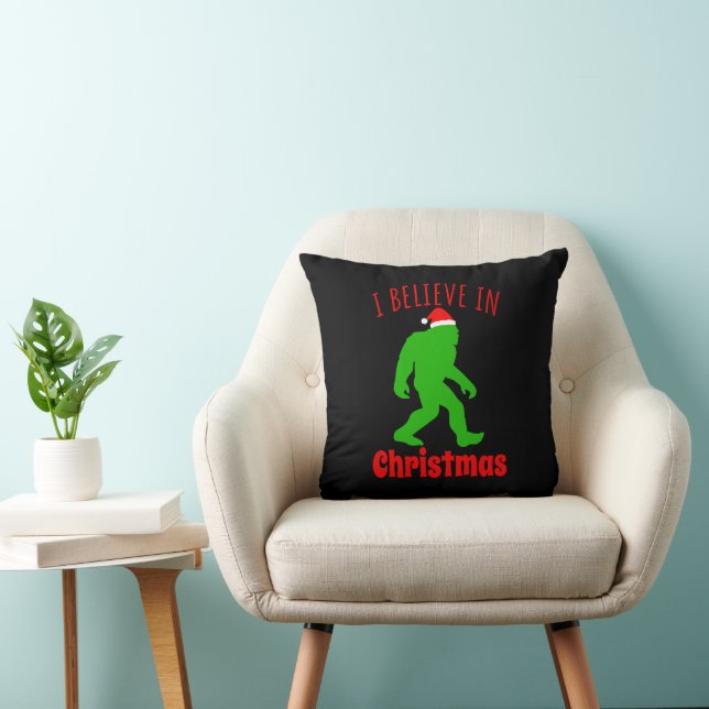 Rolig Bigfoot jag tror på julen Kudde (Stol)