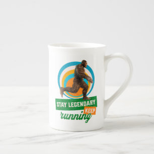 Rolig Bigfoot Löpande Motivation Benporslin Mugg