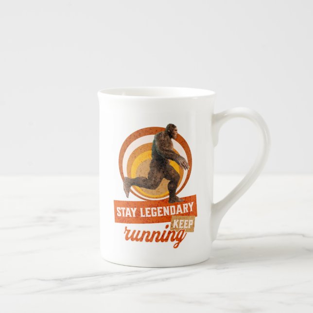 Rolig Bigfoot Löpande Motivation Benporslin Mugg (Höger)