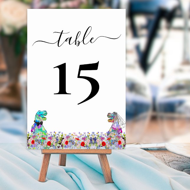Rolig Brud och Brudgum Dinosaurie Bröllops Bord Nu Bordsnummer (Funny Dinosaur bride and groom custom wedding table numbers Colorful wildflower meadow boho florals)