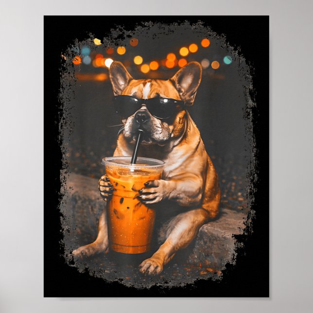 Rolig bulldog som dricker iskaffe djur meme poster (Framsidan)
