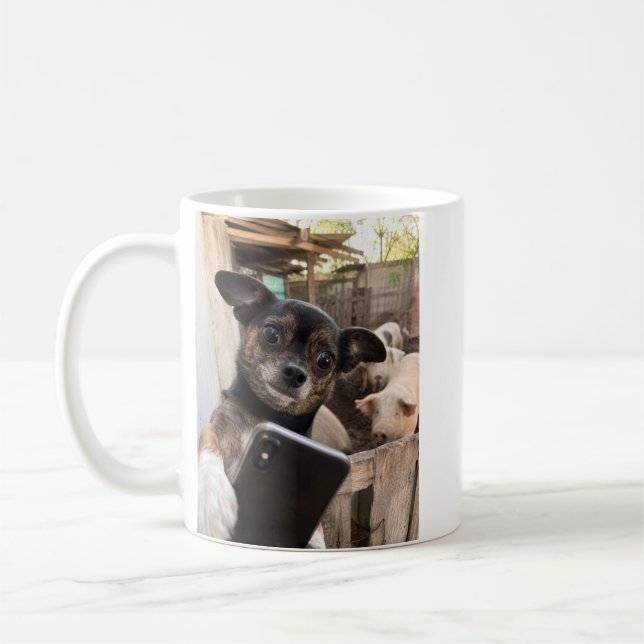 Rolig Chihuahua Selfie Gård Kaffe Mugg (Vänster)