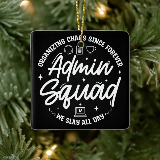 Rolig Citat Admin Prof Dag Team Organiserar Kaos Julgransprydnad Keramik (Träd)