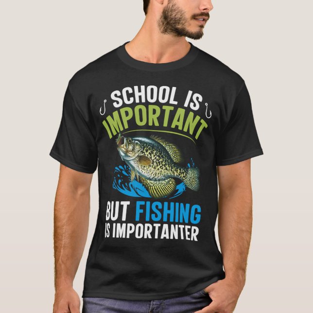 Rolig Crappie Fiskesnurr  T Shirt (Framsida)