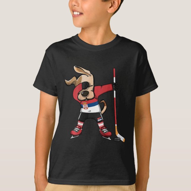 Rolig Dabbig Hund Serbien Ishockeyfans Jersey Da T Shirt (Framsida)