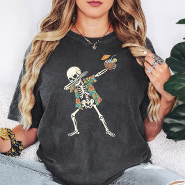 Rolig Dabbing Skelett Med Kokosdryck T Shirt