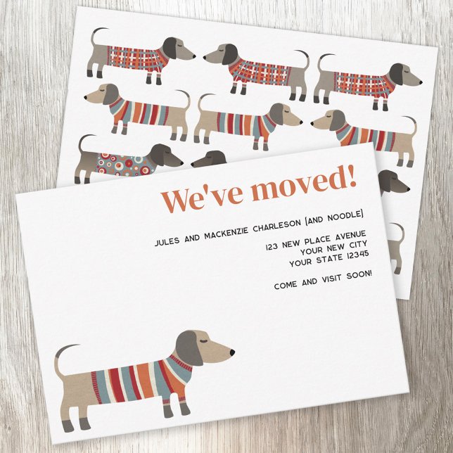 Rolig Dachsund Hund Flyttar Annonsering Meddelande (Adorable Dachshund wiener sausage dog personalized custom text new home moving announcement)