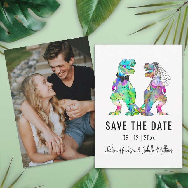 Rolig Dinosaurie-tema Bröllopsporträtt Foto Spara Datumet (Funny T-Rex bride and groom dinosaur wedding save the date portrait photo card Colorful watercolor )