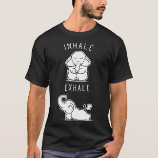 Rolig Elefant Inhalera Ehale Yoga vänner T Shirt