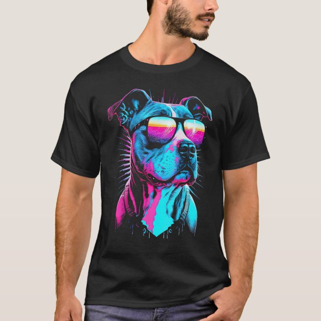Rolig Färgrik och Cool Amerikansk Pit Bull Terrier T Shirt (Framsida)