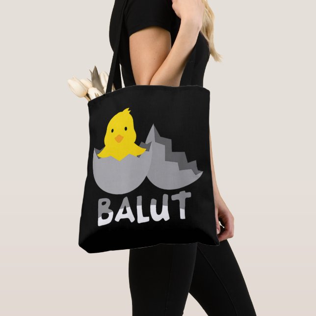 Rolig Filippinsk Balut Tygkasse (Närbild)