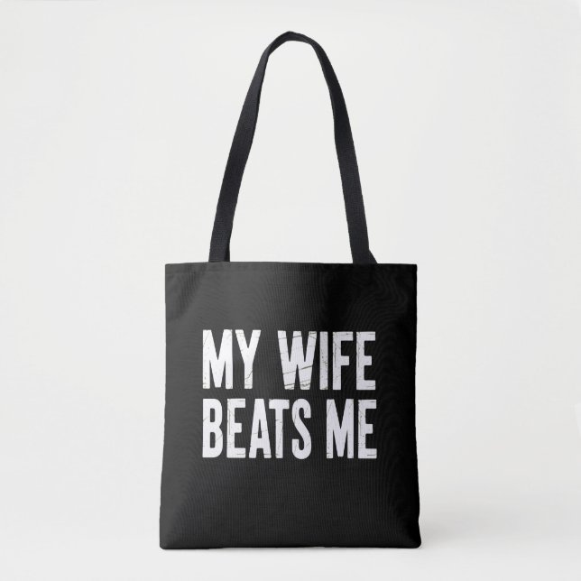 Rolig födelsedag för make Sarksatisk Min fru slår  Tygkasse (Framsida)