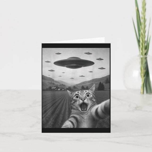 Rolig Förvånad Ed Katt Selfie Med Utomjording Ufo  Kort (Framsida)