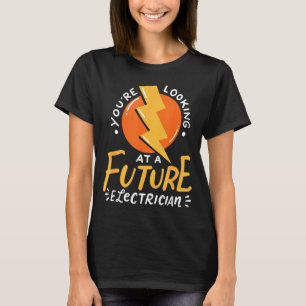 Rolig framtida elektriker elektrotekniker t shirt
