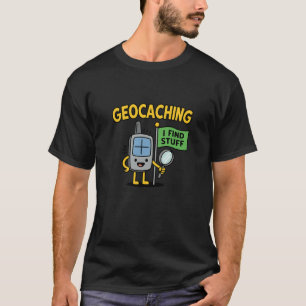 Rolig Geocaching GPS- tecknad bild med flagga & fö T Shirt