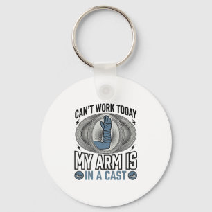 Rolig gipsad arm gammal t-shirt design_1 nyckelring