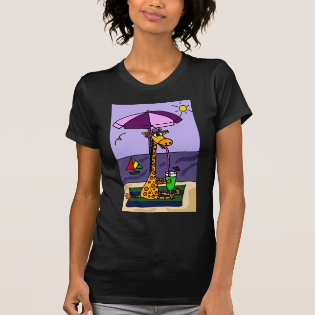Rolig giraff på stranden tee shirt (Framsida)