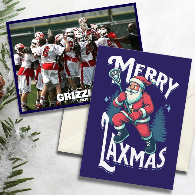 Rolig Glad Laxmas Lacrosse Lag Jul Foto Julkort (Lacrosse-themed Christmas card with “Merry Laxmas” Santa design and team photo on snowy background.)