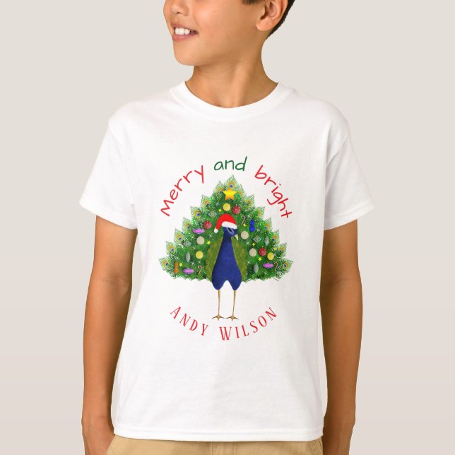 Rolig Glad och Ljus Julgran Påfågel T Shirt (Framsida)