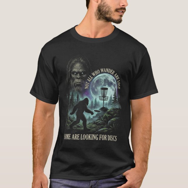 Rolig Golfande Bigfoot Disc Golf Spelare 90s Grafi T Shirt (Framsida)