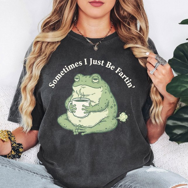 Rolig groda med kaffe som säger Jag bara furar T Shirt (Skapare uppladdad)