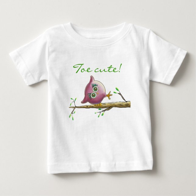 Rolig & gullig uggla på en gren t-shirt (Framsida)