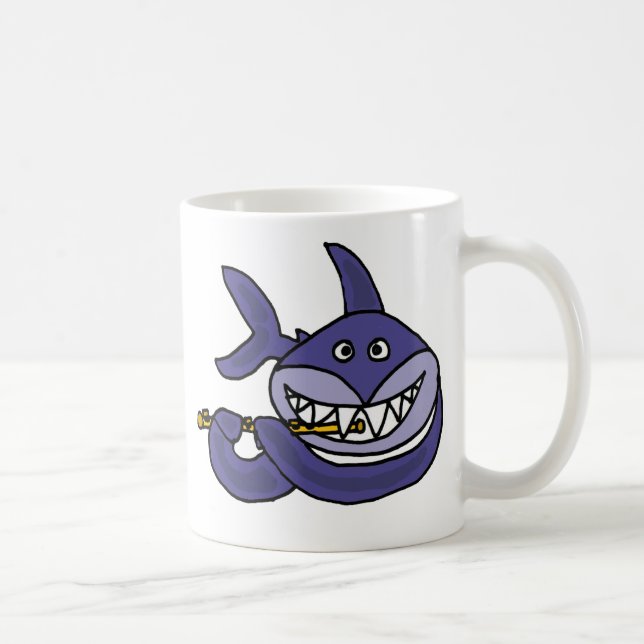 Rolig haj som leker flöjttecknaden kaffemugg (Höger)