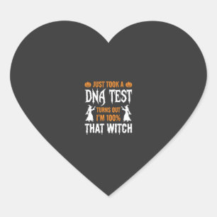 Rolig Halloween DNA-test Häxa Grafisk Hjärtformat Klistermärke