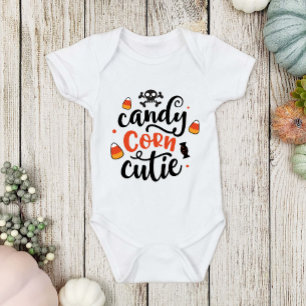 Rolig Halloween Godis Majs Söt Bebis Namn Baby Kro T Shirt