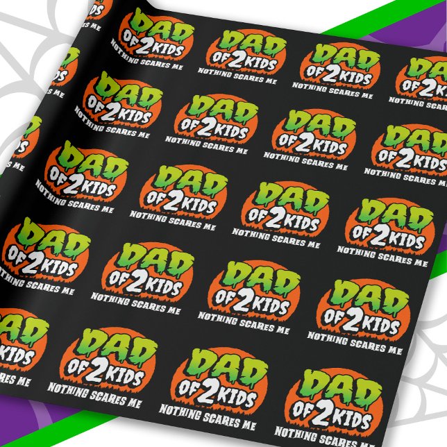 Rolig Halloween Inget Skrämmer Mig Pappa till 2 Ba Presentpapper (Skapare uppladdad)