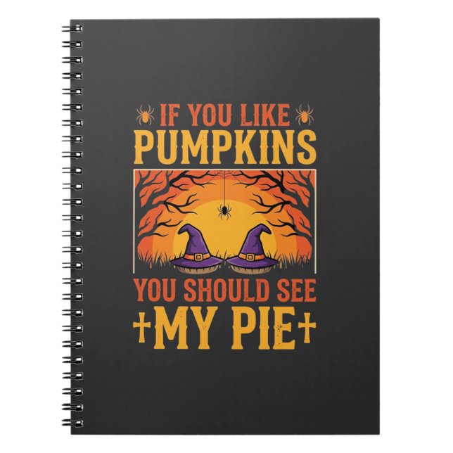 Rolig Halloween Pumpapaj Häxa Design_1 Anteckningsbok (Framsidan)