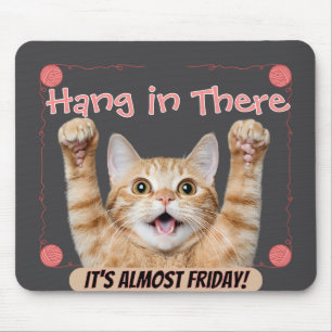 Rolig Häng I Där Det Är Nästan Fredag Katt  Musmatta