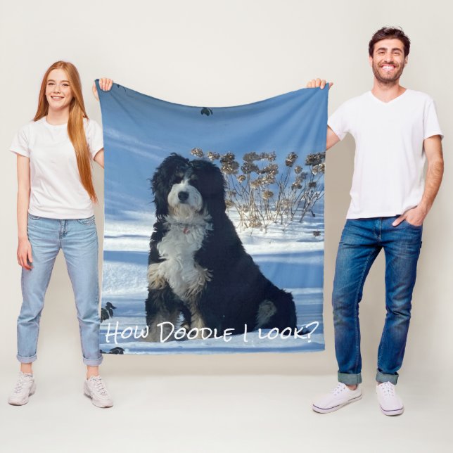 Rolig heminredning för Doodle-hundälskare Fleecefilt (På plats)