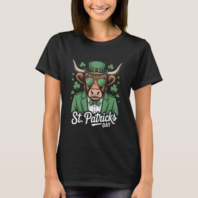 Rolig Highland Ko T-shirt Irländsk Lucky Shamrock  (Framsida)