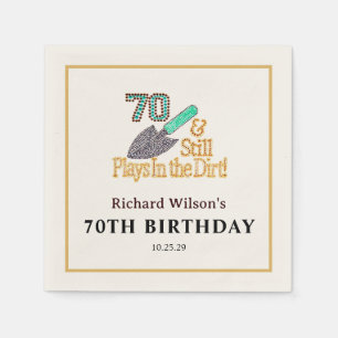 Rolig humor som arbeta i trädgården den 70th pappersservett