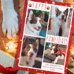 Rolig hund 4 Photo Collage YAPPY PAWLIDAYS Red Julkort<br><div class="desc">Rolig hund Julhälsningar fotokort med 4 bilder med hälsning YAPPY PAWLIDAYS (eller din anpassningsbar hälsning) i modern handskriven typografi som accentueras med hund mot vit och röd bakgrund med tass avtryck och stjärnor. ASSISTANS: Om du vill ha hjälp med designändringar eller anpassning, ändra storlek på färg, flytta designen till en...</div>